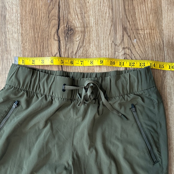 Eddie Bauer Capris - Picture 3 of 5